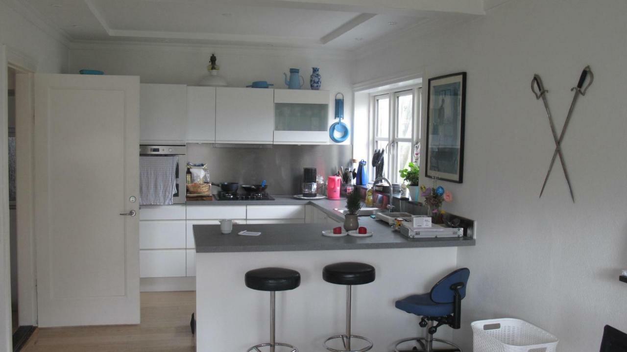 Guesthouse Sharon Apartments Århus Esterno foto
