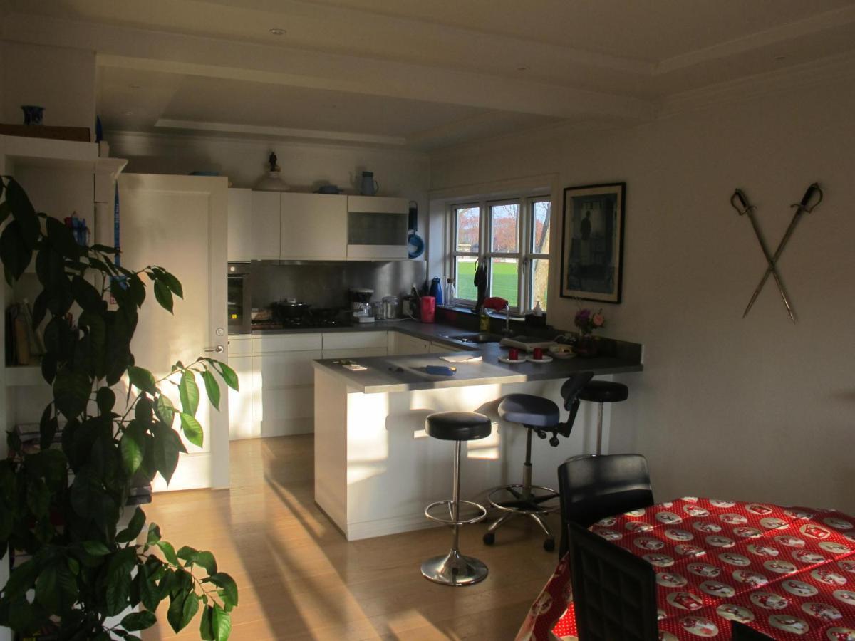 Guesthouse Sharon Apartments Århus Esterno foto
