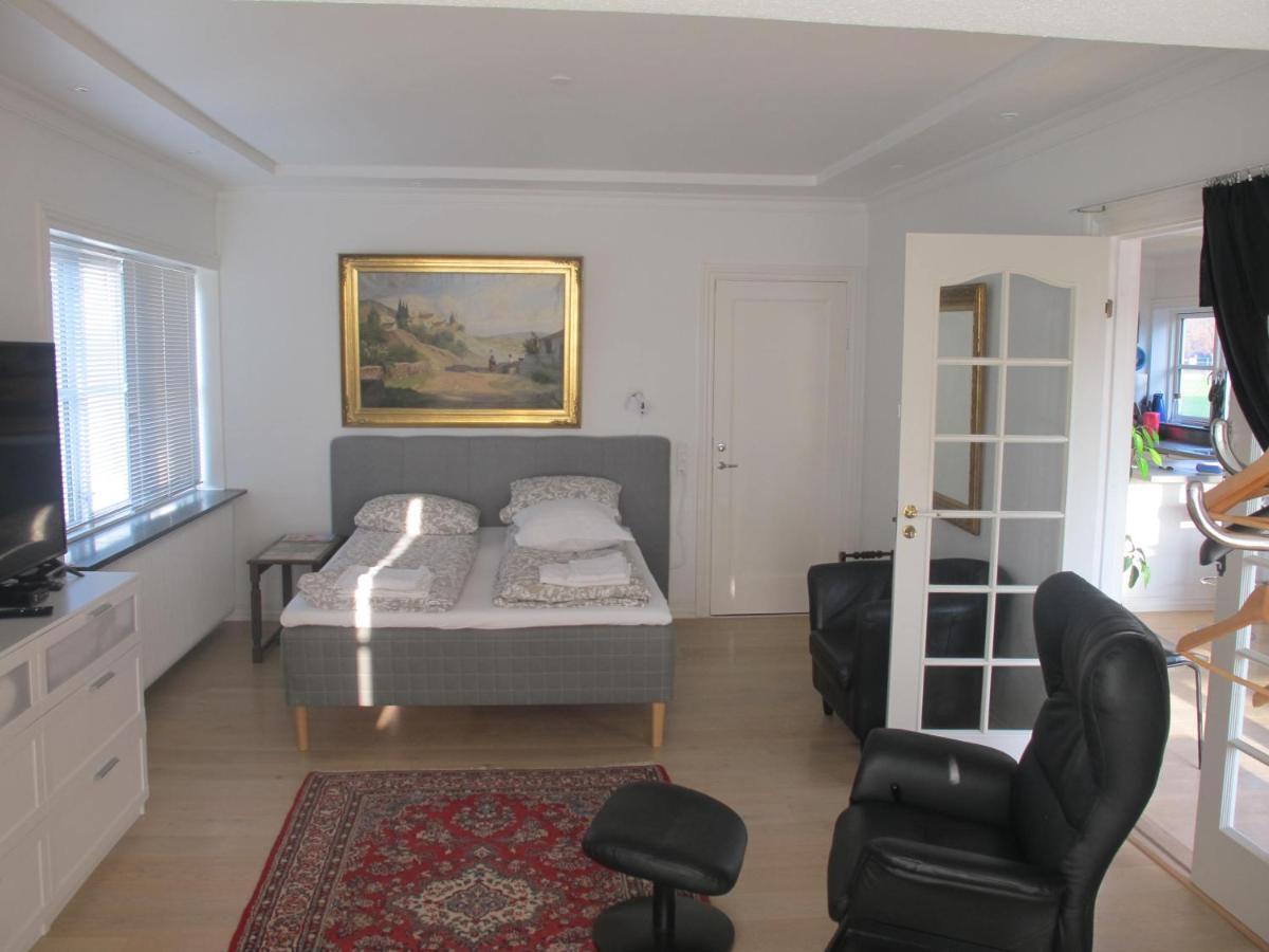 Guesthouse Sharon Apartments Århus Esterno foto